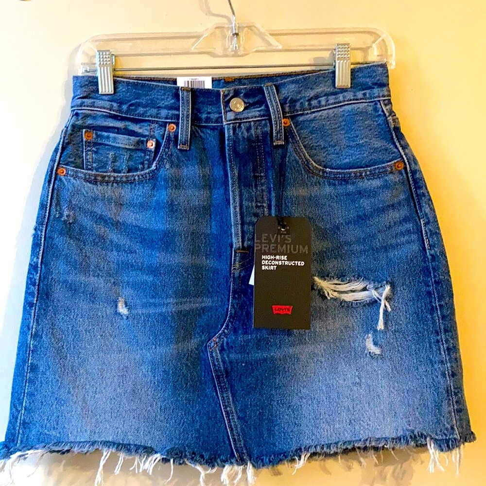 Levi’s Mini high rise deconstructed 27